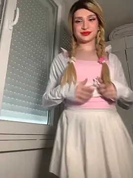 Snapshot of Julia_SweetBaby chatting on 17, 3, 2026 Julia SweetBaby online show from 17, 3, 2026