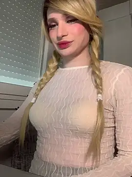 Snapshot of Julia_SweetBaby chatting on 25, 3, 2026 Julia SweetBaby online show from 25, 3, 2026