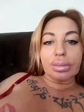 MiaMooly online show from 11, 2, 2026