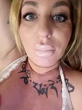 MiaMooly online show from 11, 3, 2026