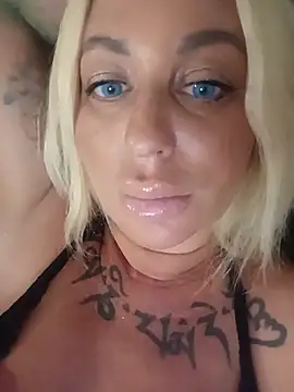MiaMooly online show from 4, 8, 2026
