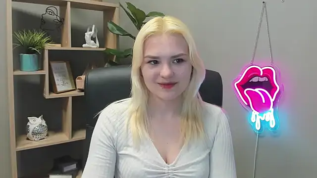SweetLilyxo online show from 29, 4, 2026