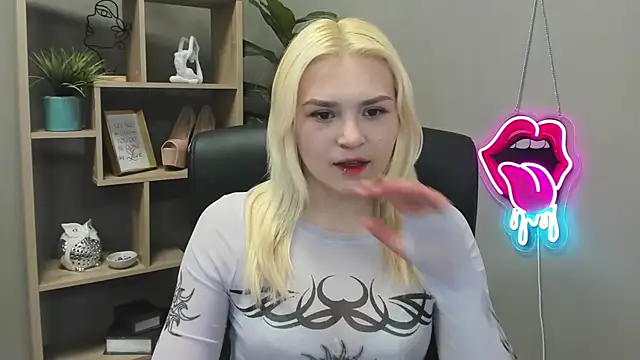 SweetLilyxo online show from 30, 4, 2026