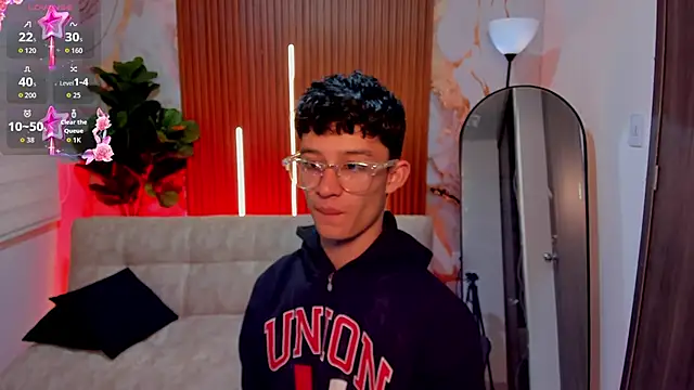 Snapshot of Patrick_Howland_ chatting on 4, 3, 2026 Patrick Howland online show from 4, 3, 2026