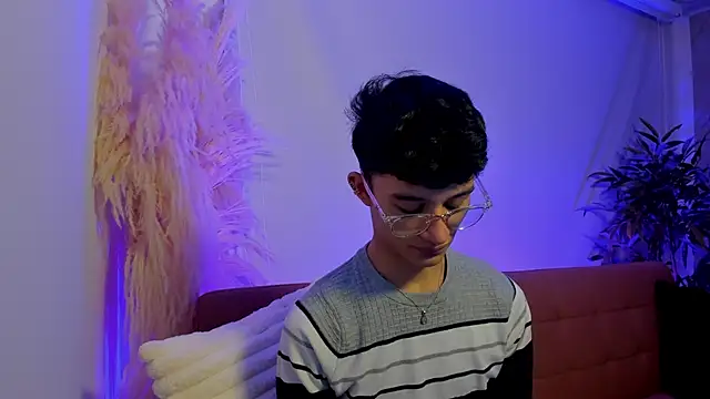 Snapshot of Patrick_Howland_ chatting on 6, 3, 2026 Patrick Howland online show from 6, 3, 2026