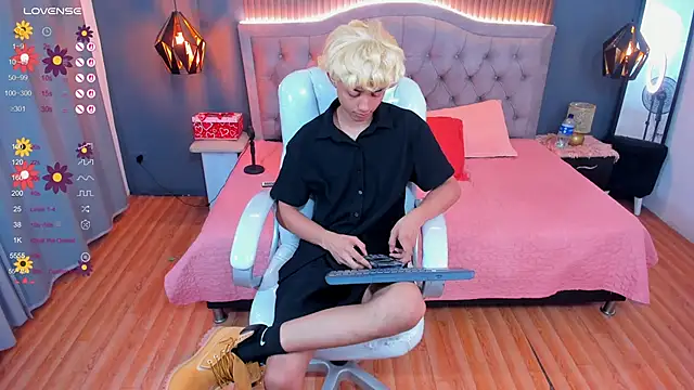 Noa 03 online show from 6, 3, 2026