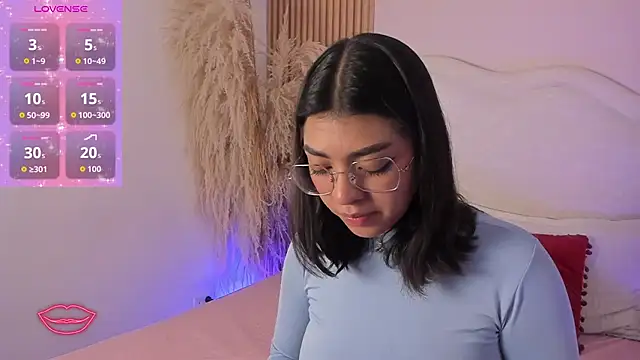 Snapshot of rebeca_taylor chatting on 13, 3, 2026 rebeca taylor online show from 13, 3, 2026