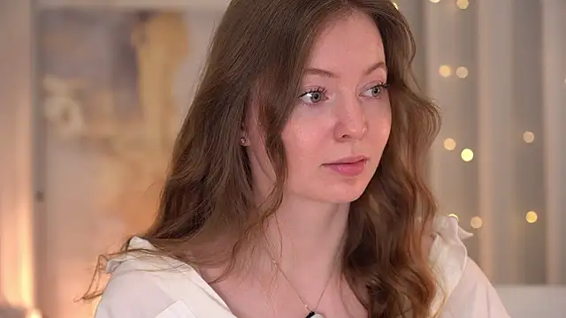 Snapshot of moan_elisa chatting on 8, 3, 2026 moan elisa online show from 8, 3, 2026