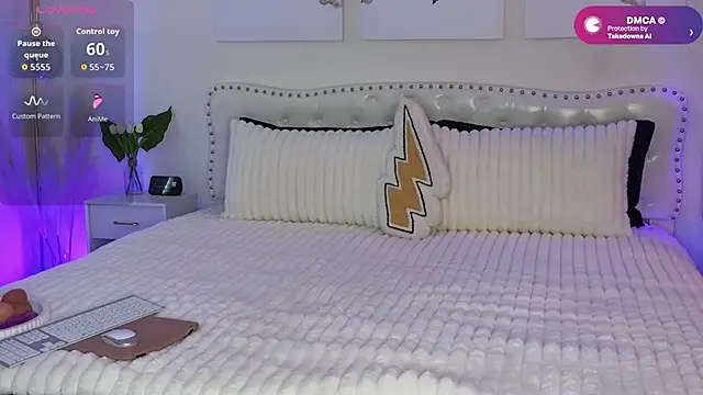 ViolettBaby online show from 4, 3, 2026