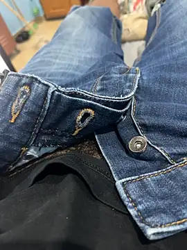 youngsterSA223 online show from 4, 3, 2026