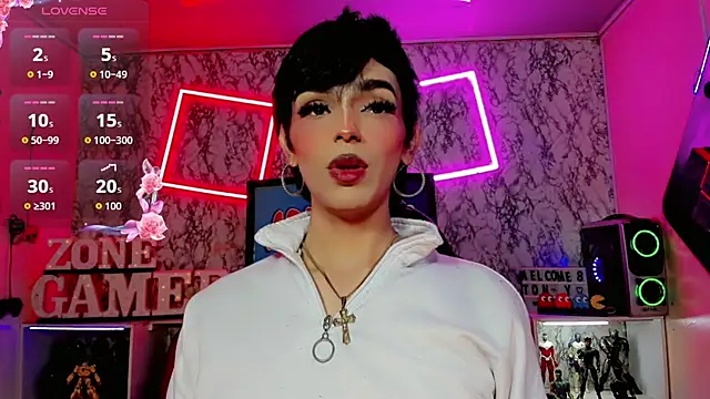 Maddye Fox online show from 7, 8, 2026