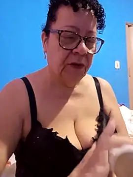 Snapshot of Luach chatting on 9, 2, 2026 Luach online show from 9, 2, 2026