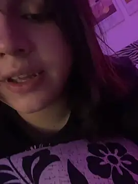 Snapshot of Daniellesins1 chatting on 3, 4, 2026 Daniellesins1 online show from 3, 4, 2026