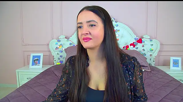 ElinaBellucci online show from 16, 2, 2026