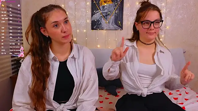 MelanieTwice online show from 5, 3, 2026