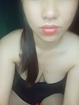Snapshot of Yui-Ch1682 chatting on 14, 6, 2026 Yui-Ch1682 online show from 14, 6, 2026