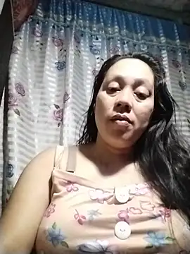 Snapshot of May_Bombs chatting on 16, 2, 2026 May Bombs online show from 16, 2, 2026