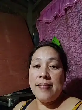 Snapshot of May_Bombs chatting on 13, 3, 2026 May Bombs online show from 13, 3, 2026