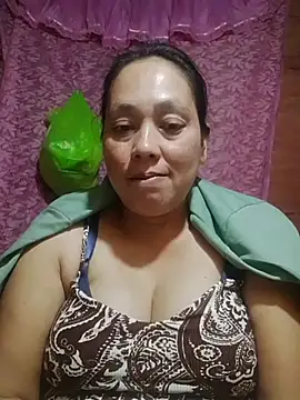 Snapshot of May_Bombs chatting on 14, 3, 2026 May Bombs online show from 14, 3, 2026