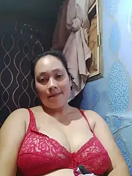 Snapshot of May_Bombs chatting on 10, 5, 2026 May Bombs online show from 10, 5, 2026