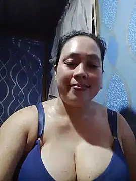 Snapshot of May_Bombs chatting on 16, 5, 2026 May Bombs online show from 16, 5, 2026