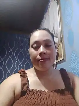 Snapshot of May_Bombs chatting on 29, 5, 2026 May Bombs online show from 29, 5, 2026