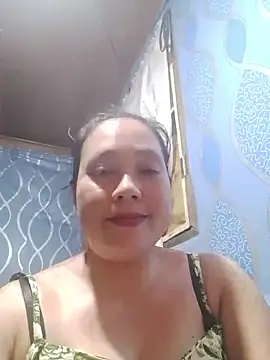 Snapshot of May_Bombs chatting on 14, 6, 2026 May Bombs online show from 14, 6, 2026