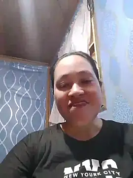 Snapshot of May_Bombs chatting on 23, 6, 2026 May Bombs online show from 23, 6, 2026