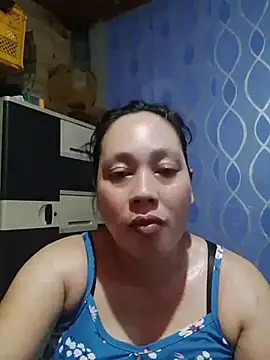 Snapshot of May_Bombs chatting on 25, 6, 2026 May Bombs online show from 25, 6, 2026