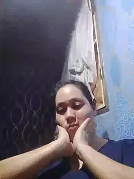 Snapshot of May_Bombs chatting on 26, 7, 2026 May Bombs online show from 26, 7, 2026