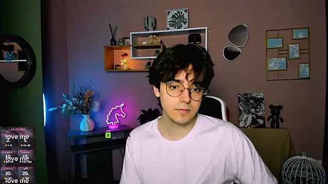 Snapshot of martin_neil chatting on 10, 3, 2026 martin neil online show from 10, 3, 2026