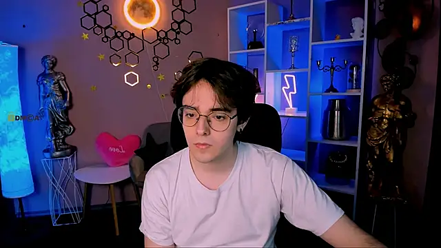 Snapshot of martin_neil chatting on 12, 3, 2026 martin neil online show from 12, 3, 2026