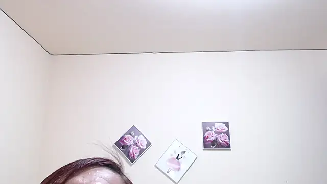 dannamomcerratt online show from 31, 7, 2026