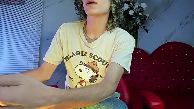 Snapshot of thanier_18 chatting on 24, 7, 2026 thanier 18 online show from 24, 7, 2026