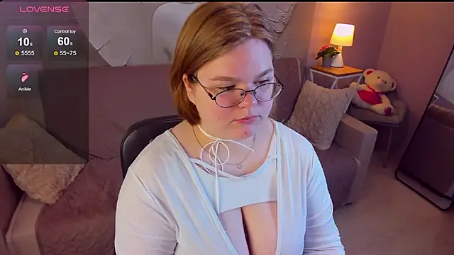 Snapshot of MaryFloree chatting on 22, 3, 2026 MaryFloree online show from 22, 3, 2026