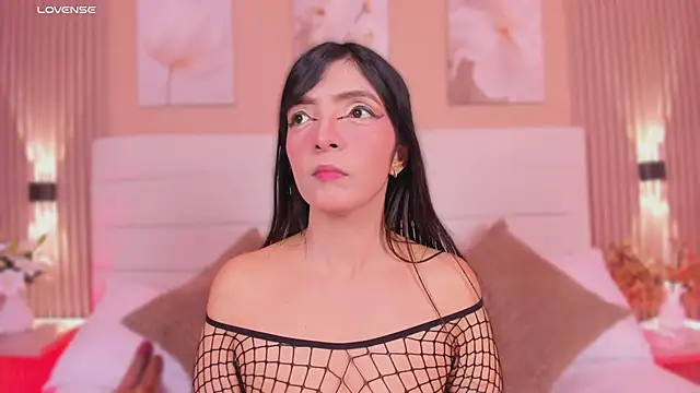 LisaLain online show from 27, 6, 2026