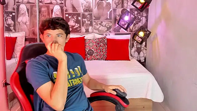 Snapshot of Christian_Foxx chatting on 4, 3, 2026 Christian Foxx online show from 4, 3, 2026