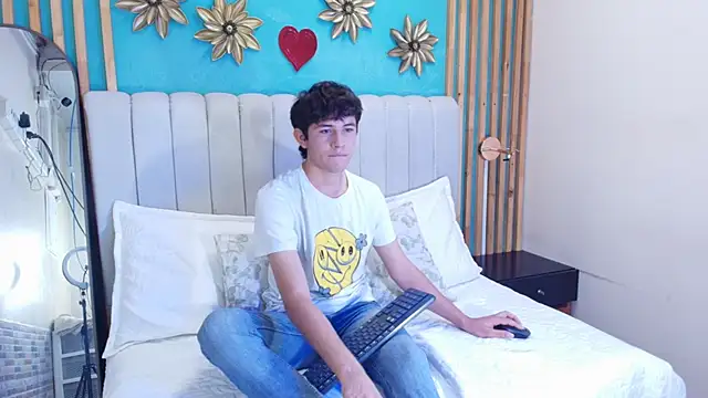 Snapshot of Christian_Foxx chatting on 8, 3, 2026 Christian Foxx online show from 8, 3, 2026