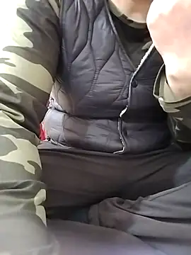 Snapshot of LiilyZi chatting on 10, 3, 2026 LiilyZi online show from 10, 3, 2026