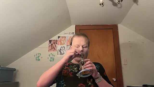 RaeganV online show from 8, 3, 2026