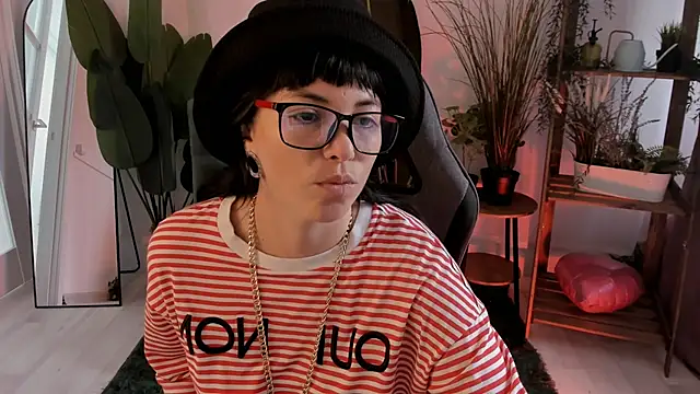NeoGeisha online show from 15, 7, 2026