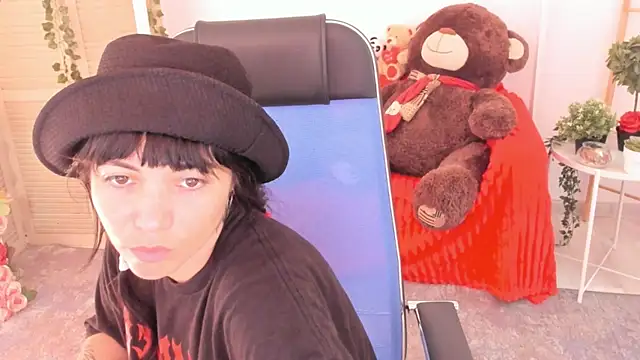 NeoGeisha online show from 24, 7, 2026
