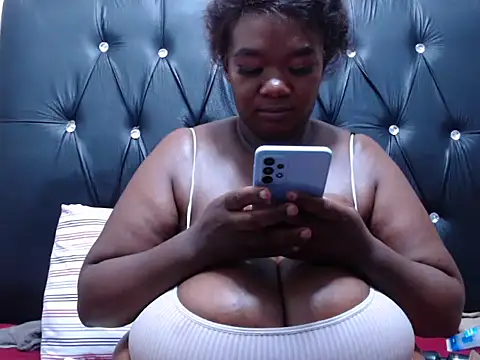 MissConniexxx online show from 7, 2, 2026