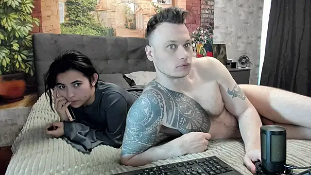  littleangie  online show from 30, 4, 2026