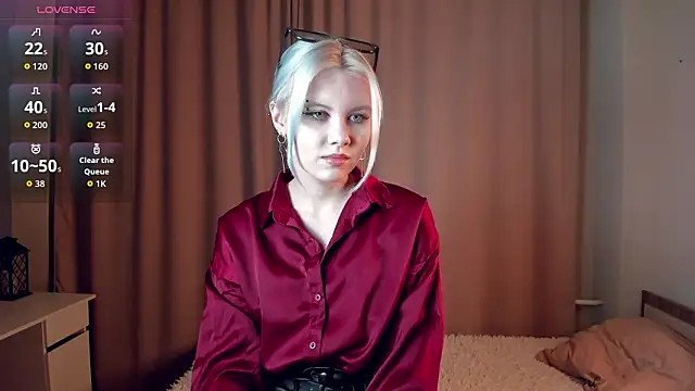 Snapshot of GoldenLenarz chatting on 18, 3, 2026 GoldenLenarz online show from 18, 3, 2026