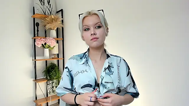 GoldenLenarz online show from 25, 6, 2026