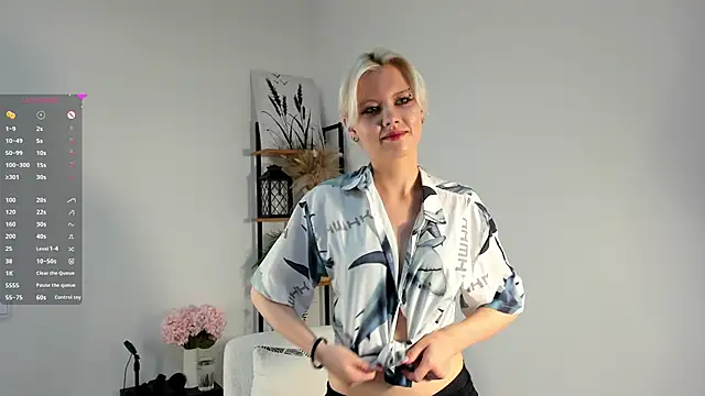 GoldenLenarz online show from 4, 7, 2026