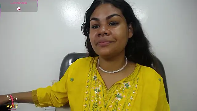 yaazhinii online show from 28, 4, 2026