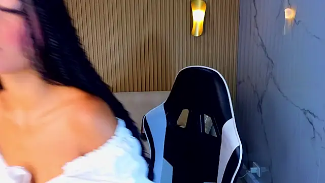 Snapshot of Perla_Moon_Tx chatting on 10, 3, 2026 Perla Moon Tx online show from 10, 3, 2026