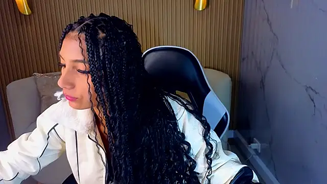 Snapshot of Perla_Moon_Tx chatting on 11, 3, 2026 Perla Moon Tx online show from 11, 3, 2026